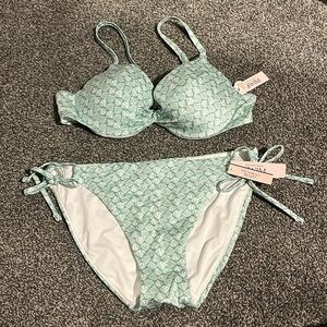 Victoria's Secret Swimsuit Bundle (36B/L) FINAL SALE